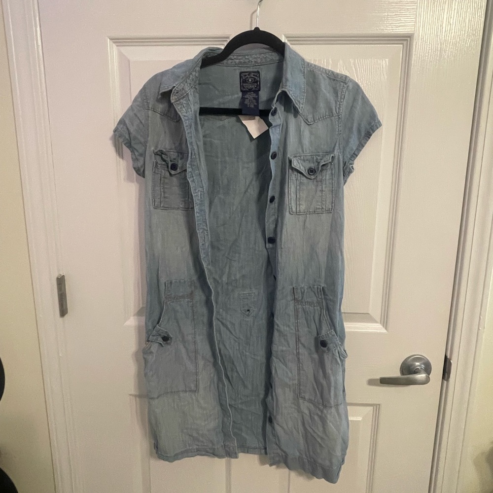 Denim dress 
Brand: lucky brand
Size:xs